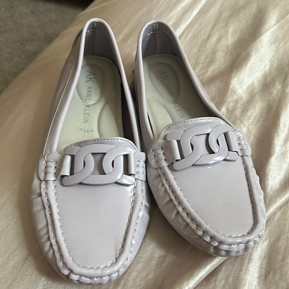 Anne klein purple flats